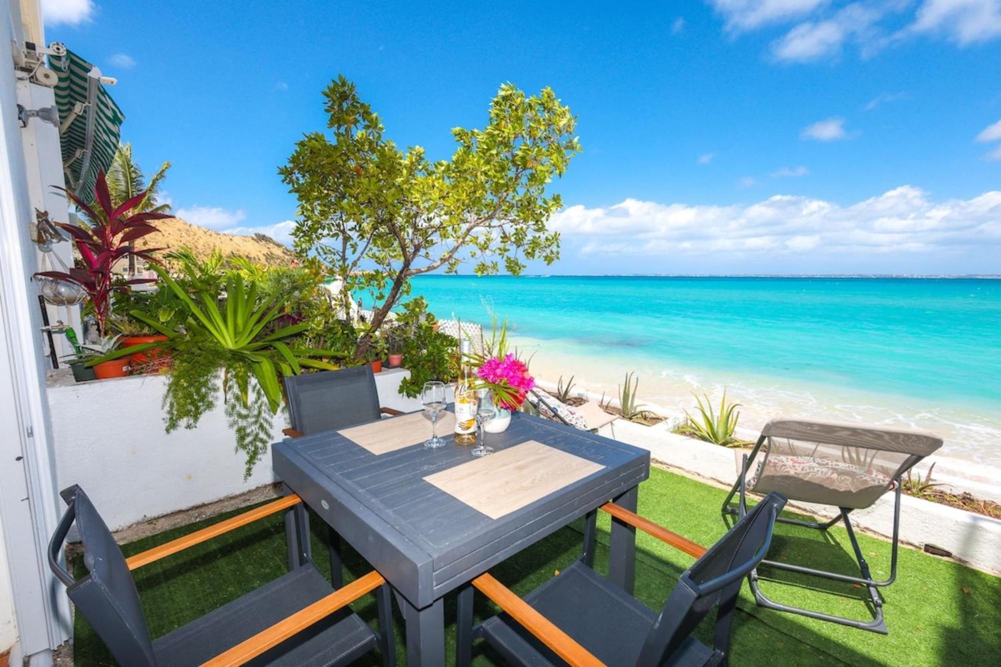 Watalibi - Beachfront Apartment Grand-Case Eksteriør billede